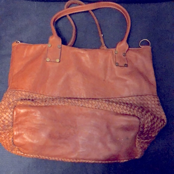 Garnet hill woven leather hobo bag made in Italy - Picture 6 of 7